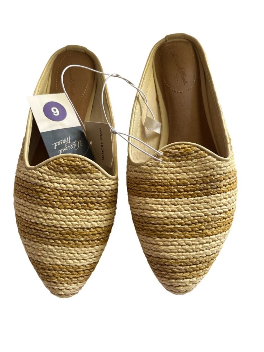 Slip-On Pointed Toe Flats Size 6 With Memory Foam Beige & Tan Womens Slides